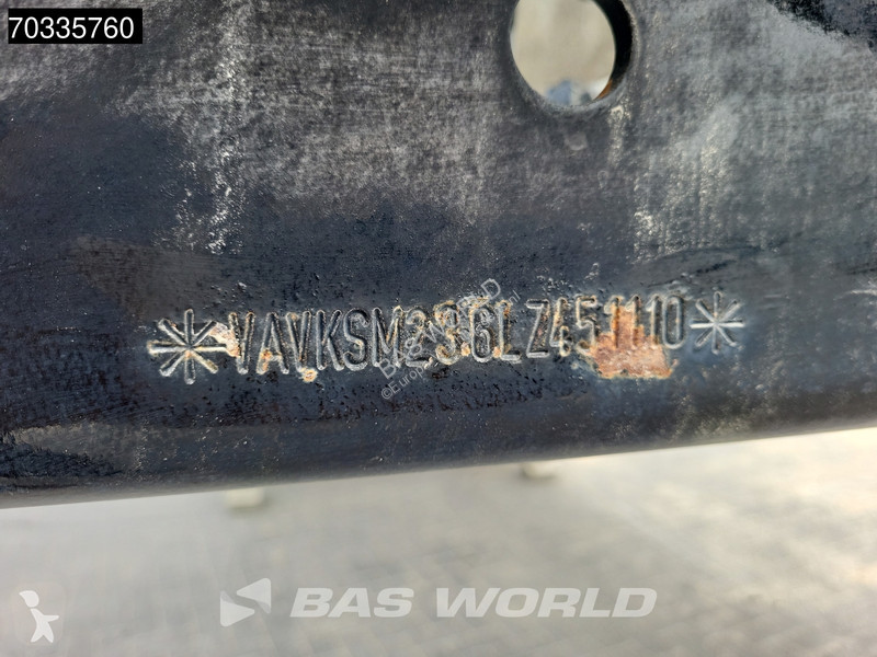 Полуприцеп Schwarzmüller SM 2 axles ISO Lift...