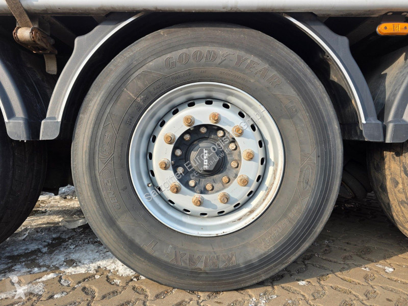 نصف مقطورة Stas S3000ZX