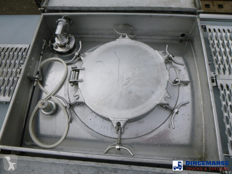 نصف مقطورة Van Hool Food tank inox 62 m3 / 3 comp