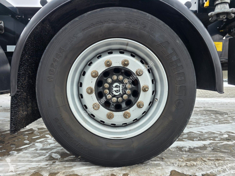 نصف مقطورة Krone