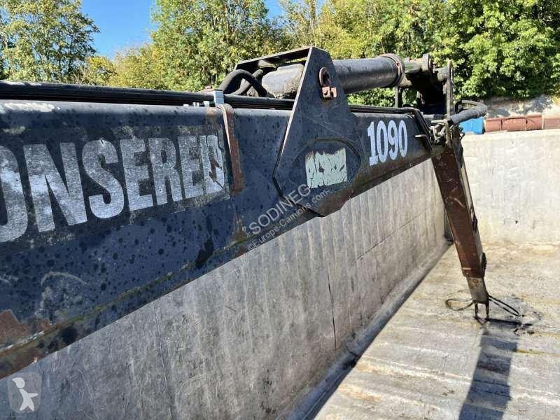 نصف مقطورة Kaiser  3 ESSIEUX