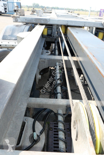Semiremorca Renders TYPE EURO 820 / LIFT...