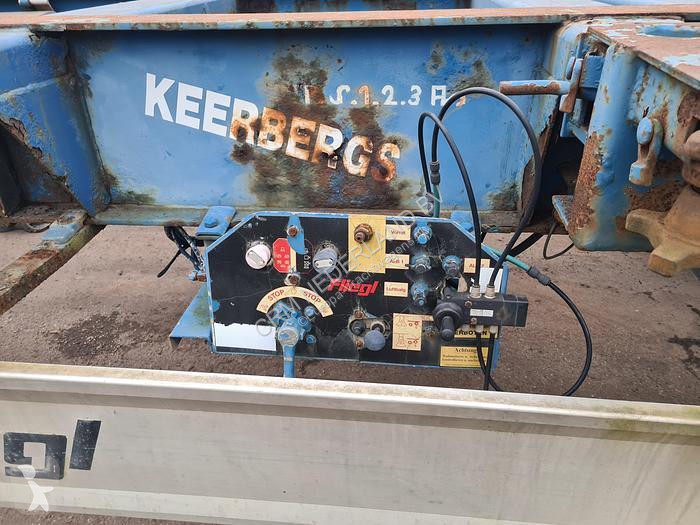 Semiremorca Fliegl 3 AXLE CONTAINER CHASSIS 40...