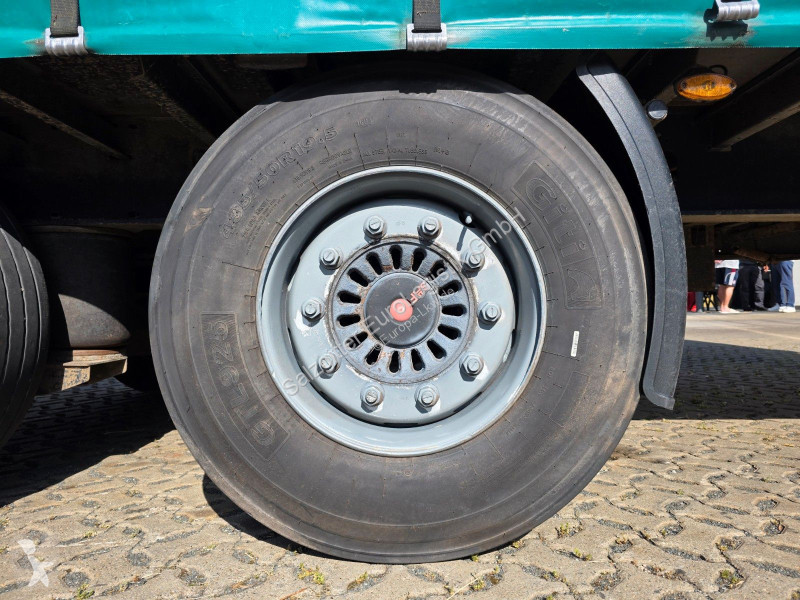 نصف مقطورة Kögel SN 18 / Hubdach