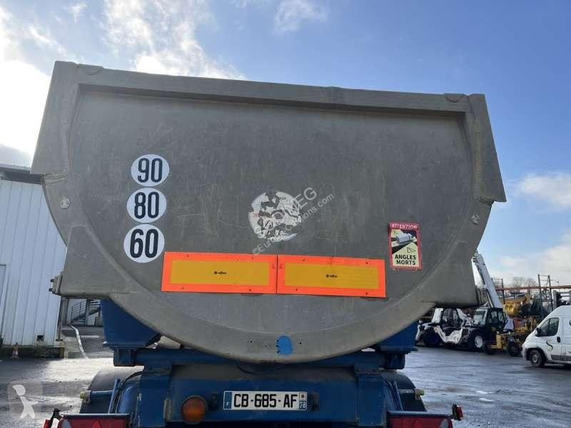 Semi remorque Benalu  3 ESSIEUX