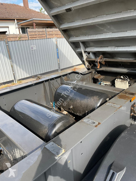 Semitrailer Langendorf SKA 24/30 Getreidekipper...