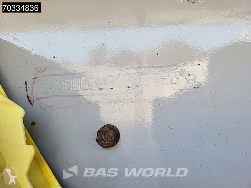 Schmitz Cargobull SGF*S3 3 axles Lift axle...