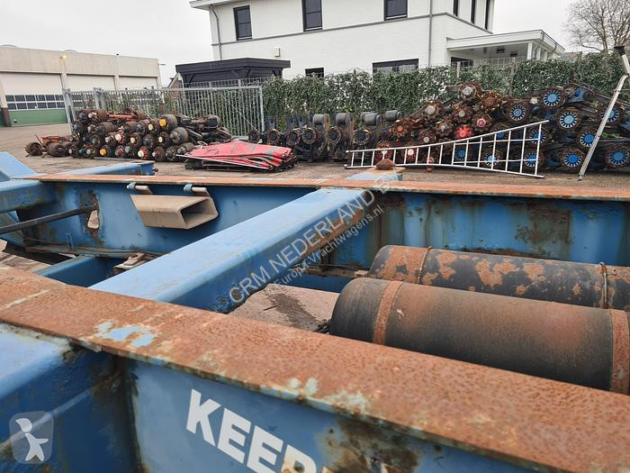 Semiremorca Fliegl 3 AXLE CONTAINER CHASSIS 40...