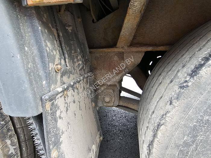 Semitrailer Krone 27 3 AXLE MEGA CURTAINSIDER...