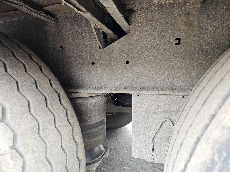Semitrailer Krone 27 | SAF DISC | NICE CHASSIS .