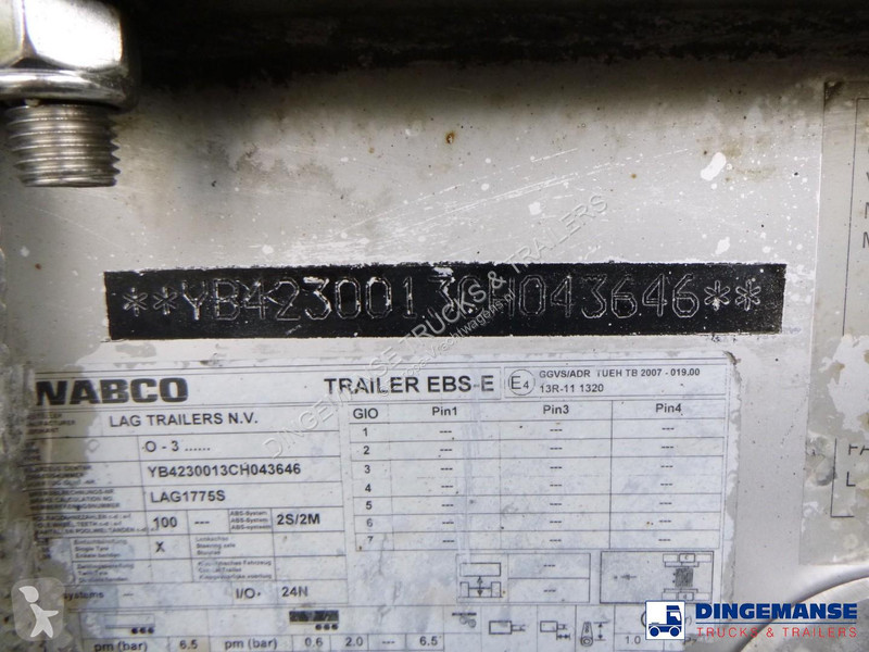 Semi remorque LAG Chemical tank inox L4BH 32.5...
