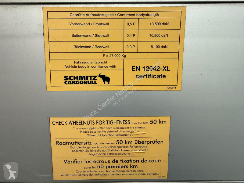 نصف مقطورة Schmitz Cargobull   3 Achs Standard...