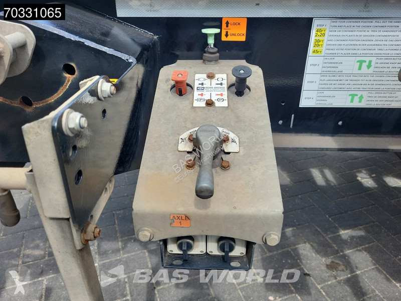 نصف مقطورة Renders 3AFCST08 Multi 45ft Lift Axle