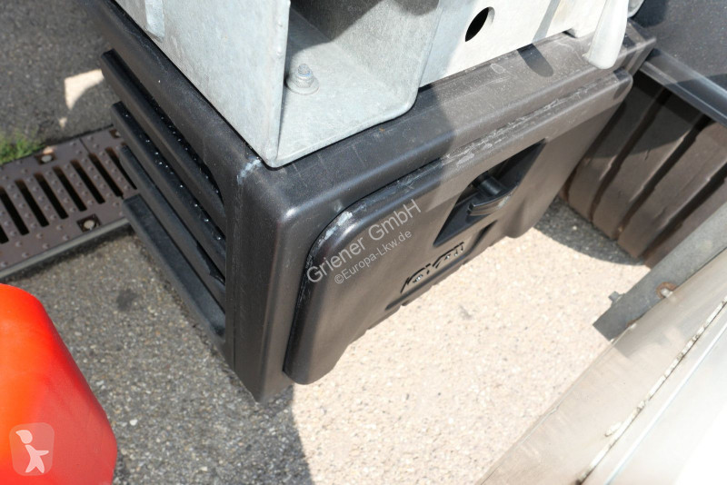 Semiremorca Renders TYPE EURO 820 / LIFT...