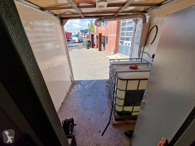 Полуприцеп  913- Camper trailer - 8 bed - Bar -...