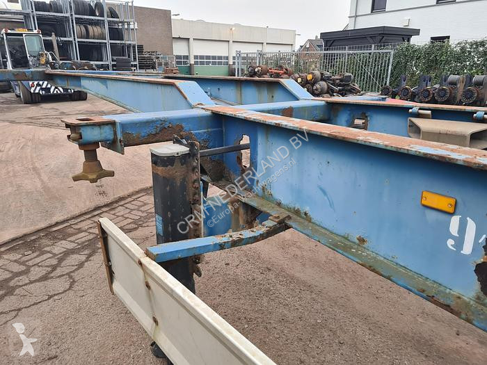 Semiremorca Fliegl 3 AXLE CONTAINER CHASSIS 40...