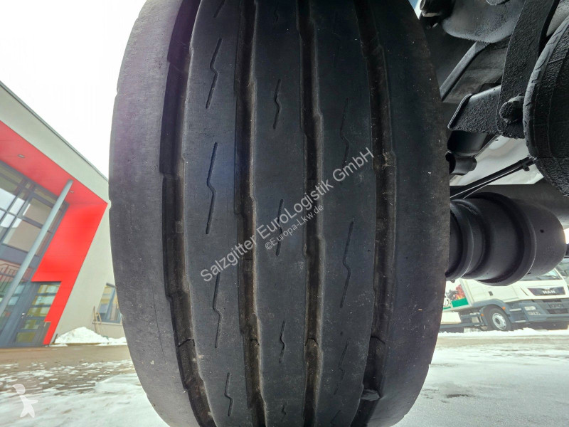 نصف مقطورة Krone