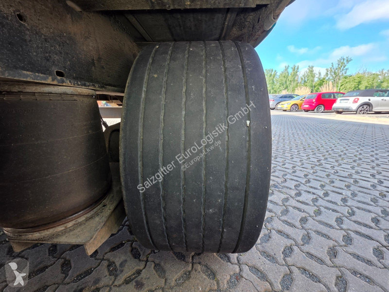 نصف مقطورة Kögel SN 18 / Hubdach