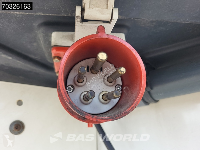 نصف مقطورة Schmitz Cargobull SCB*S3B 3 axles...