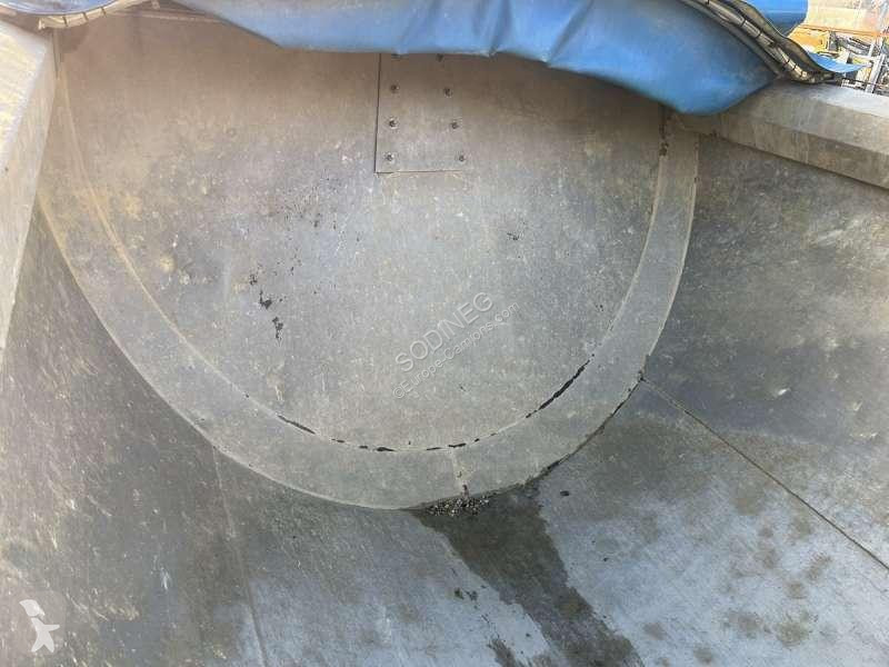 Semi remorque Benalu  3 ESSIEUX