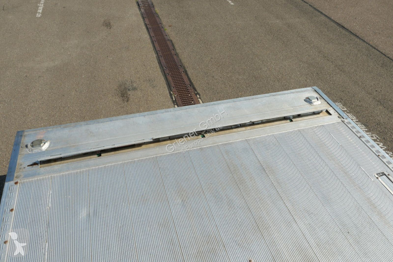 نصف مقطورة Schmitz Cargobull 18 /LZG CITY...