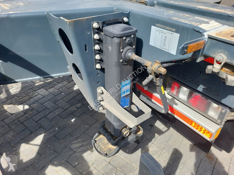 Полуприцеп D-TEC CT-521-S VCC-06