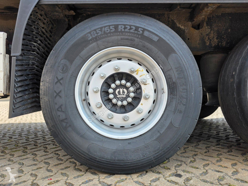 Krone  semi-trailer