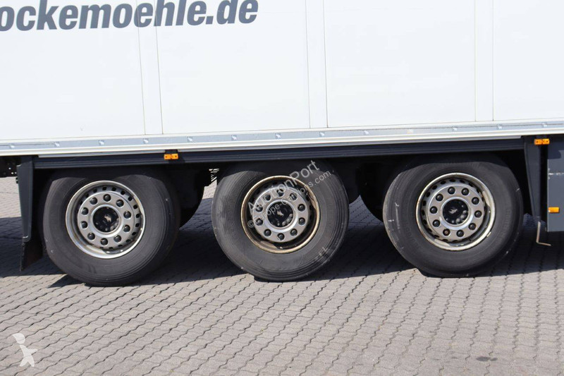 Semirremolque Schmitz Cargobull SCB*S3B