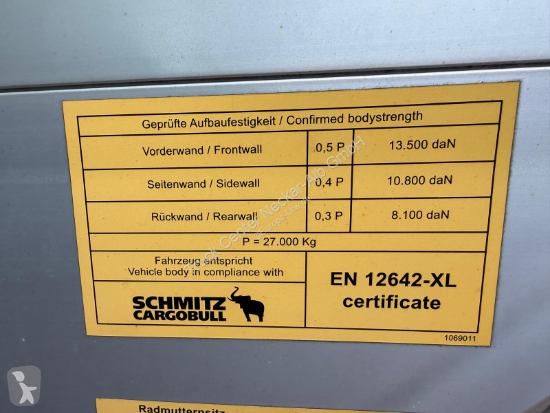Félpótkocsi Schmitz Cargobull   3 Achs Mega...