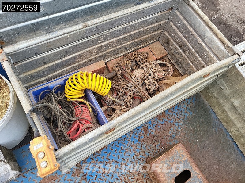 Semitrailer Nooteboom BAZ-66 4xLenkachse...
