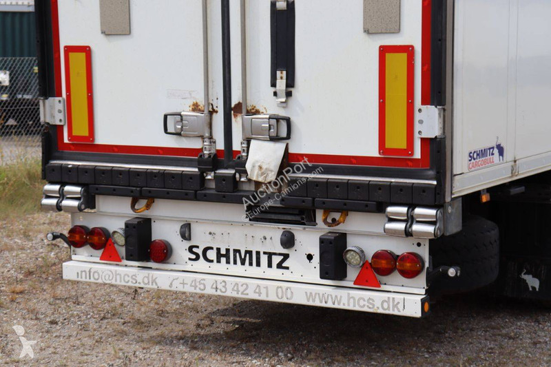 Semirremolque Schmitz Cargobull SCB*S3B