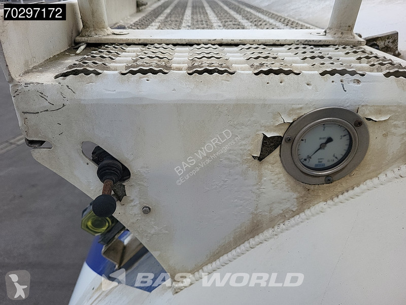 Semi remorque  39000L Liftachse Cement
