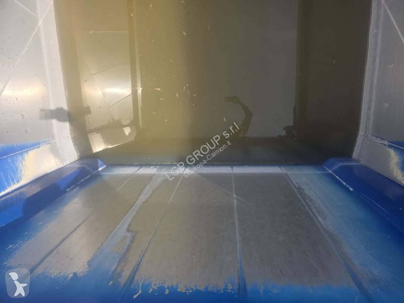 نصف مقطورة Tecnokar delfino al 11500 c