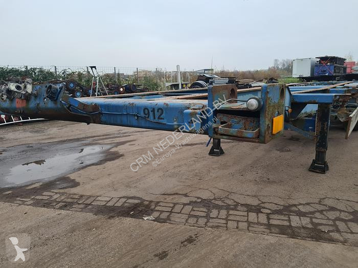 Semiremorca Fliegl 3 AXLE CONTAINER CHASSIS 40...