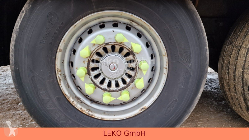 نصف مقطورة Fruehauf Frigo Semi 38T Vector 1850...
