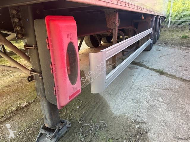 Semitrailer Fruehauf DW 607 NL en cours de...