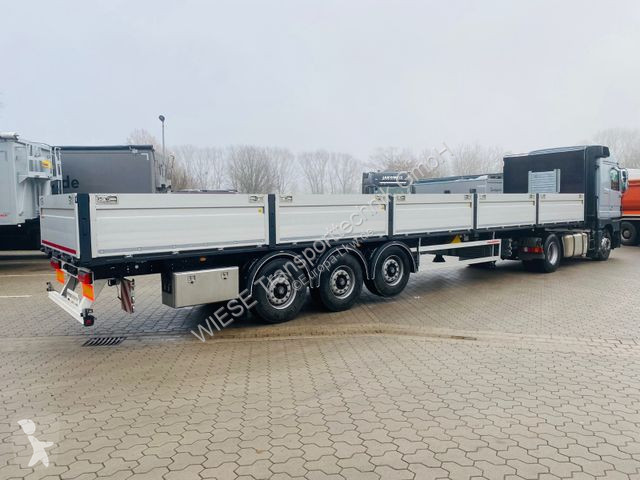 Semitrailer Kässbohrer Bordwandauflieger...