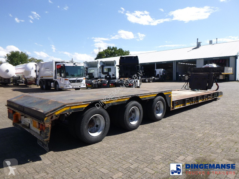Semiremorca Nooteboom 3-axle lowbed trailer 33...