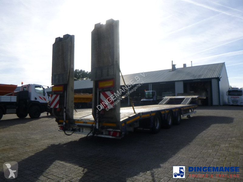Semiremorca Faymonville 3-axle semi-lowbed...