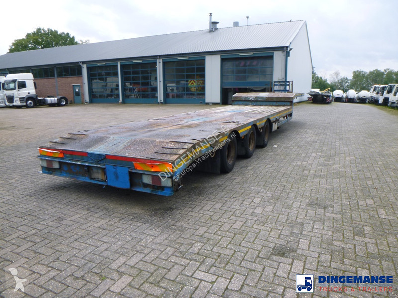 Semiremorca Broshuis 3-axle semi-lowbed trailer...