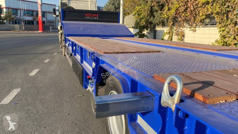 Semitrailer GVN Trailer 4 essieux