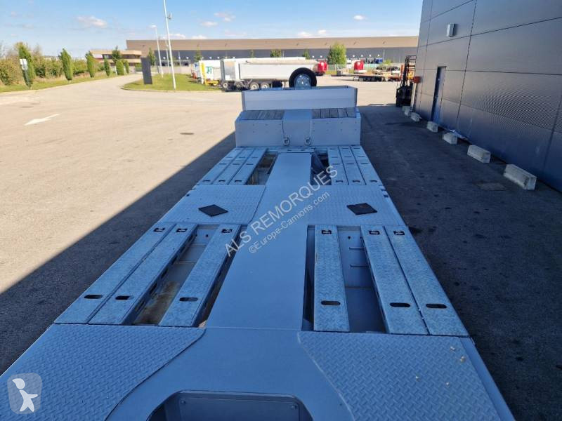 Semiremorca MAX Trailer 3 essieux type forestier