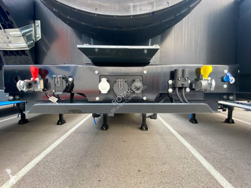 نصف مقطورة Lecitrailer Porte engin dont un...