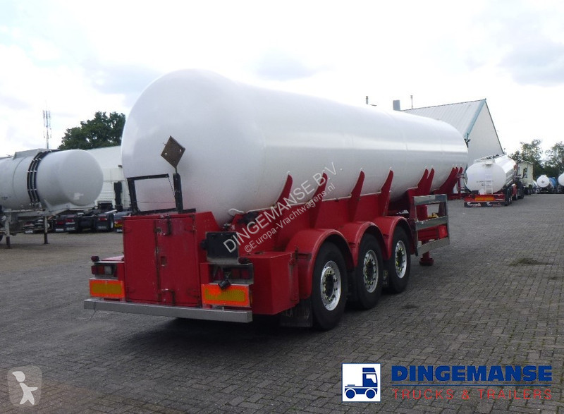 Semiremorca Clayton Gas tank steel 31.8 m3 (low...