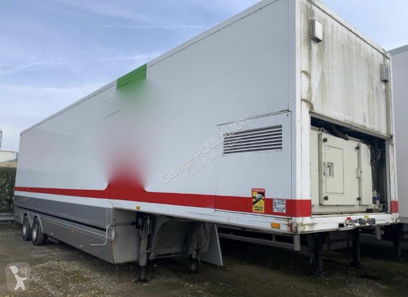 Semitrailer Fruehauf 2 ESSIEUX FOURGON PODIUM 32T