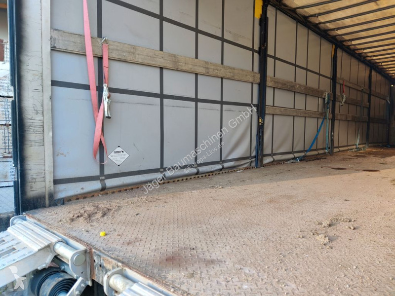 Semi remorque Schmitz Cargobull Neu TÜV-Rampe...