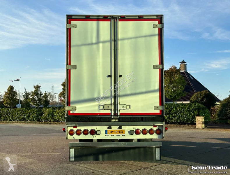 Semitrailer Chereau RENDERS CARRIER MAXIMA 1300...