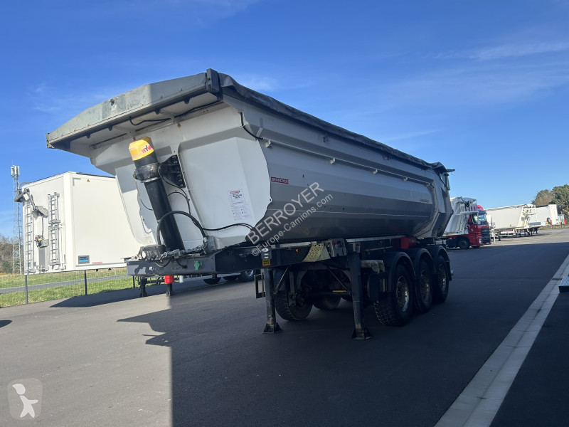 Semitrailer Schwarzmüller