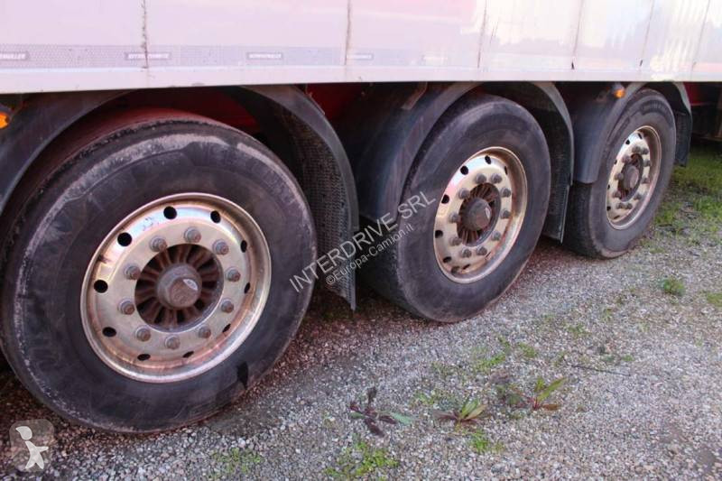 Semitrailer Schwarzmüller semirimorchio piano...