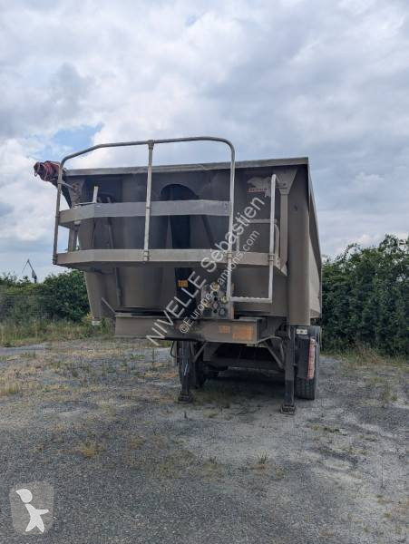 Semitrailer Benalu